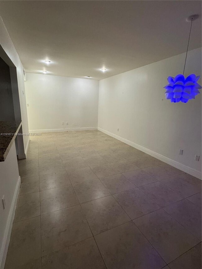 Foto del edificio - 5839 SW 74th Terrace