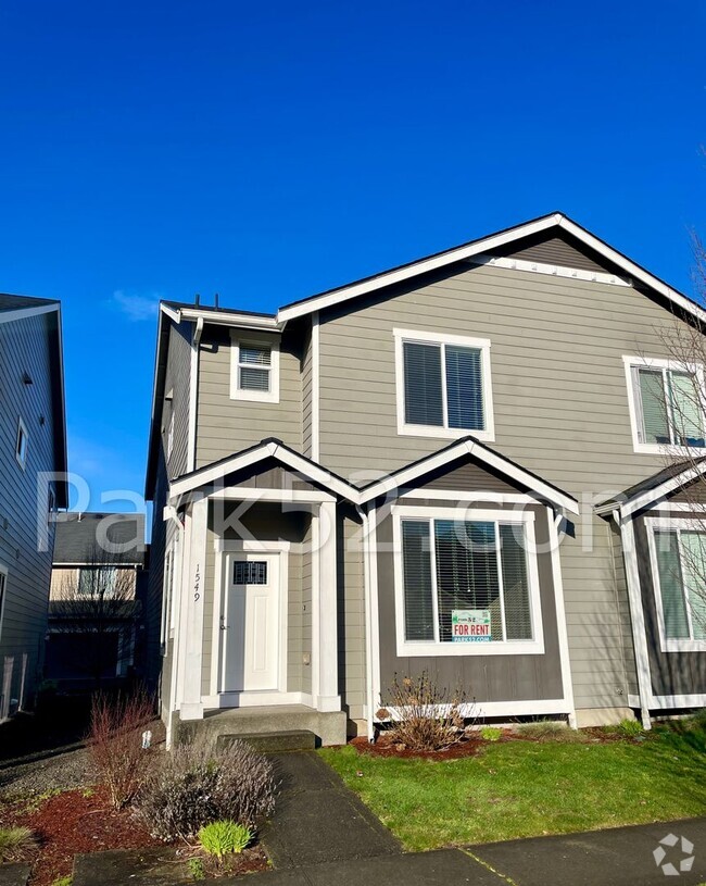 Building Photo - 1549 Amethyst St SE