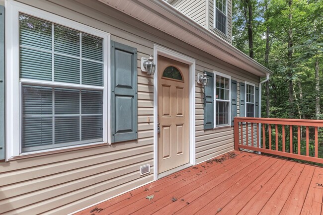 Foto del edificio - Peaceful Country Home Close to Chapel Hill