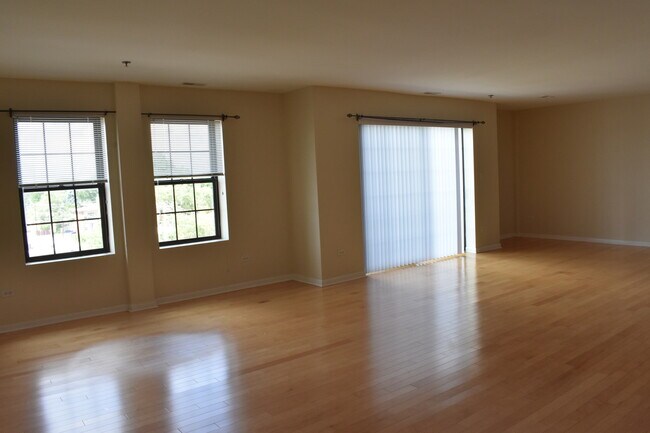 Foto del edificio - 8255 Skokie Blvd