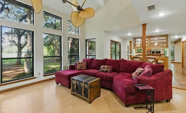 Building Photo - 5281 Pimlico Dr