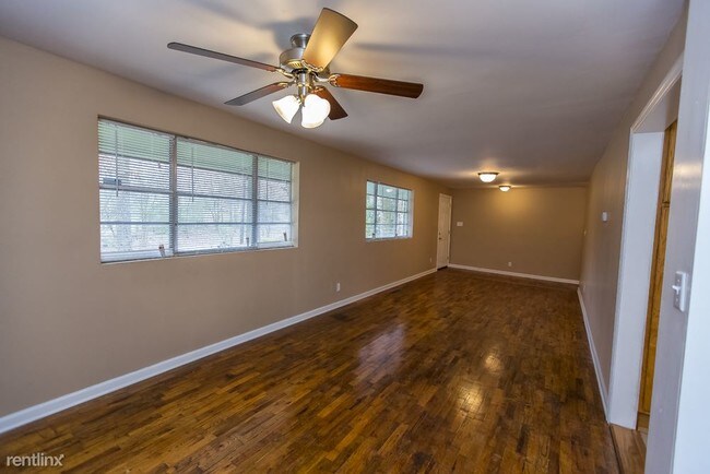 Building Photo - 1520 Teer Rd