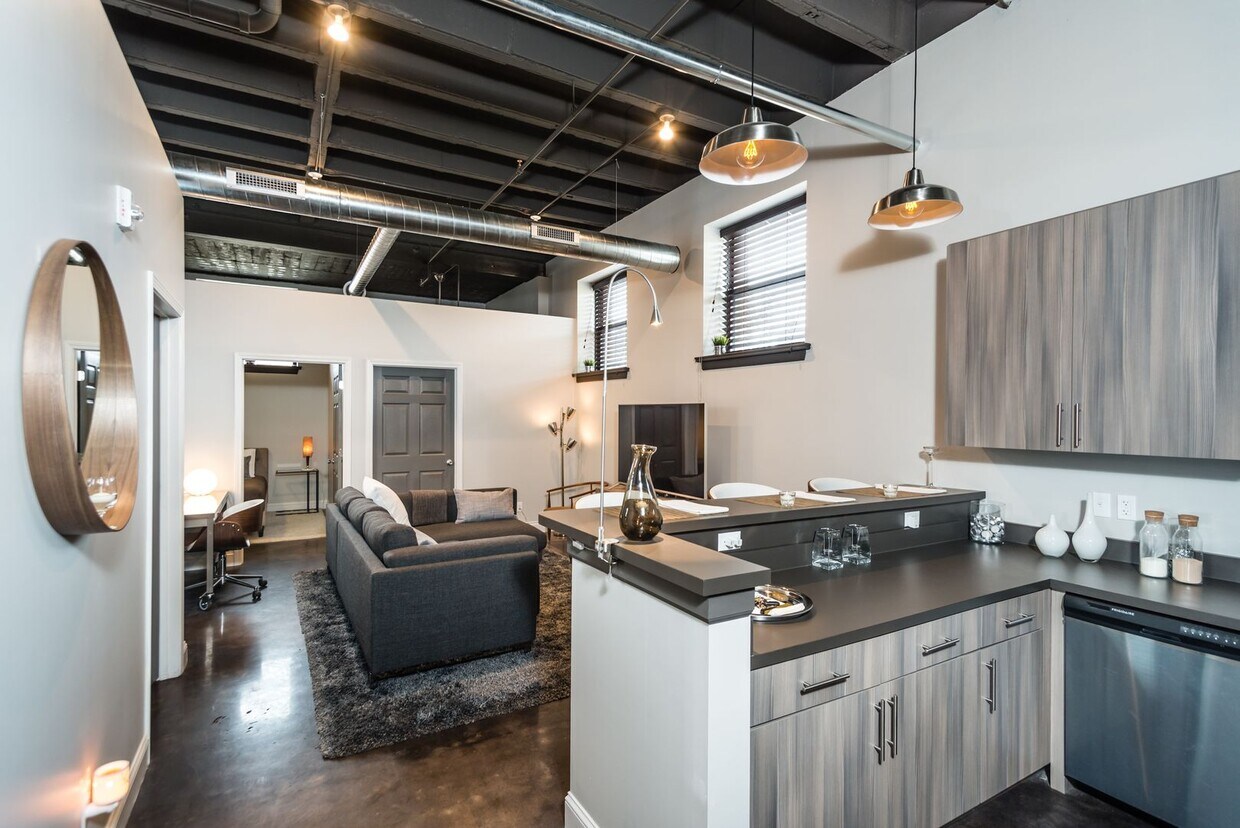 Primary Photo - Loft Living in South City