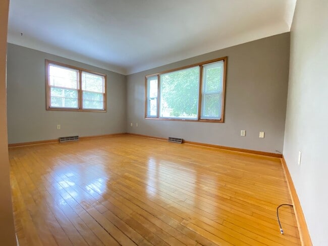 Building Photo - Quiet residential area not far from shopping.