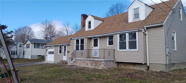 Building Photo - 8 Calmer Pl