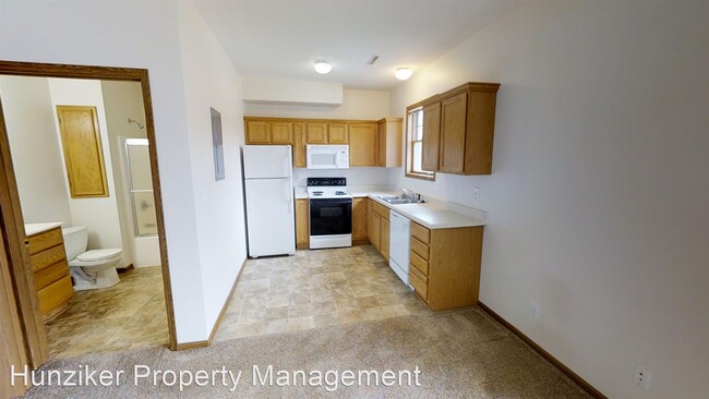Building Photo - 2523 Aspen Rd