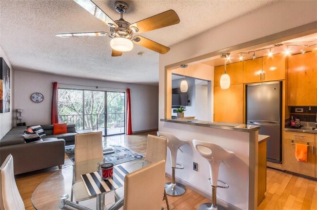 Foto del edificio - 4800 N Stanton St