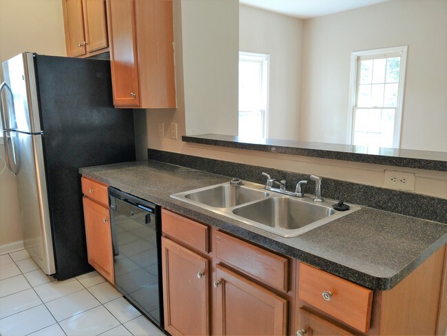 Foto del edificio - 1145 Lookout Ave NW