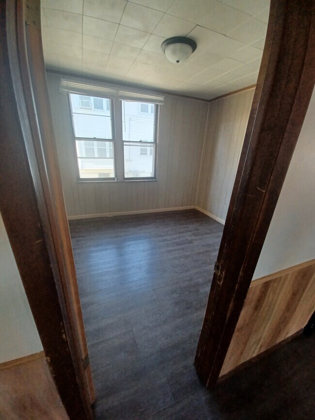 Bedroom 2 - 855 Elmore St