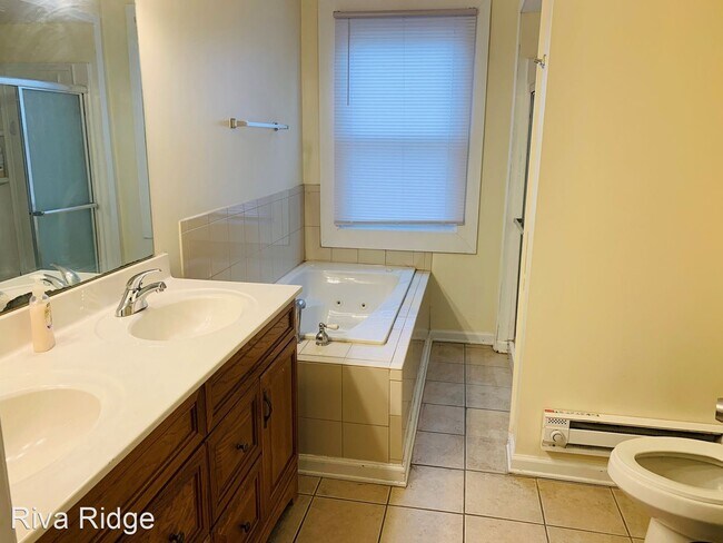 Building Photo - 5 br, 2 bath House - 1921 Larkins Way