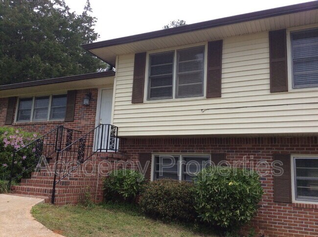 Foto del edificio - 209 Decatur Rd