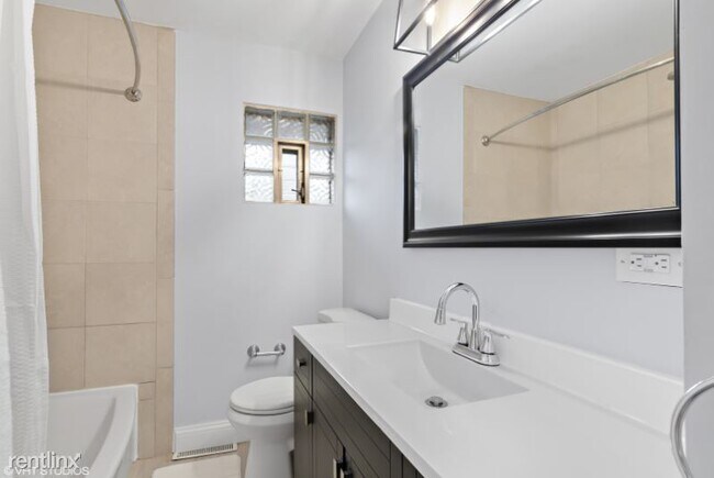 Building Photo - 3 br, 2 bath House - 1 Mount Prospect Plz