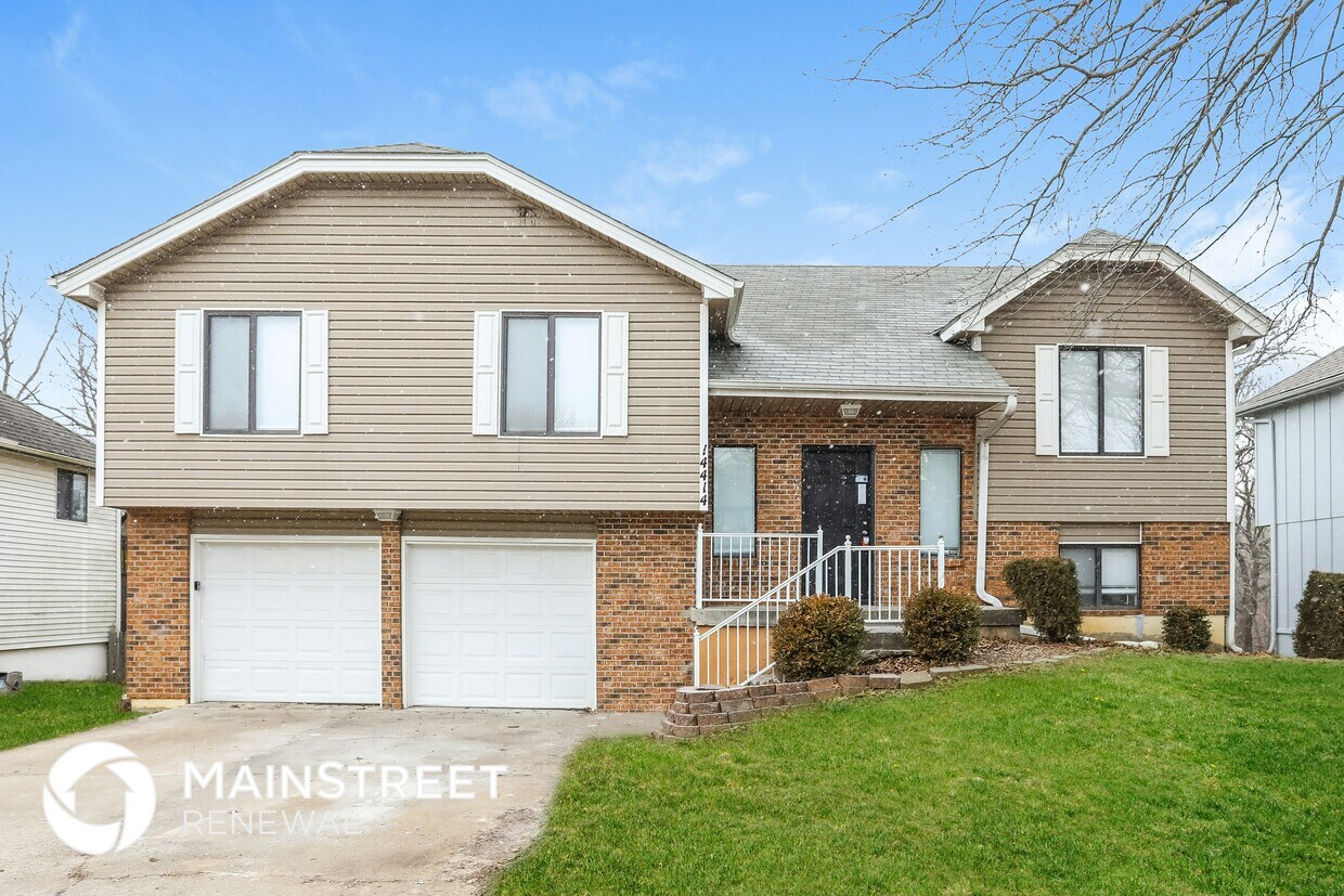 Foto principal - 14414 St Andrews Dr