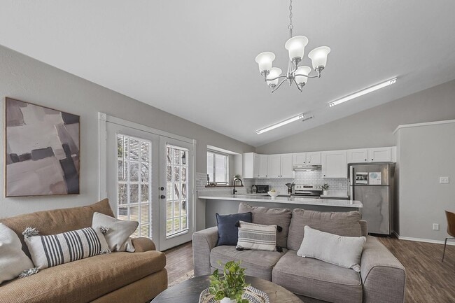 Photo - 5510 Heathercrest Dr House