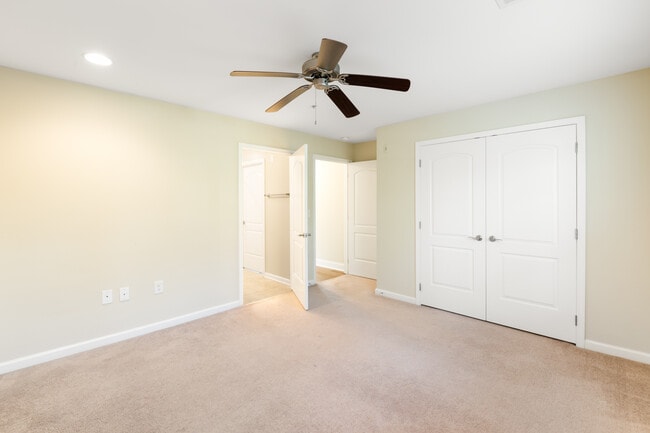 Building Photo - The Woodlands of Charlottesville