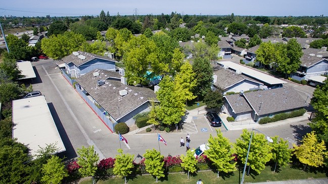 Building Photo - Peach Brook Apartments