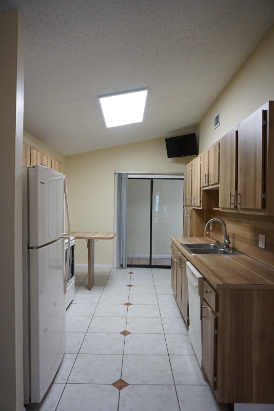 Photo - 8745 Satalite Terrace House