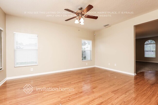 Foto del edificio - 13659 Hawk Lake Dr