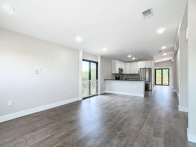 Building Photo - ***NEW CONSTRUCTION***BAYSHORE DISTRCIT***ANNUAL RENTAL***AVAILABLE Starting in May 2026***
