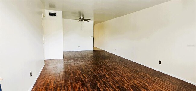 Building Photo - 2386 Sumatran Way