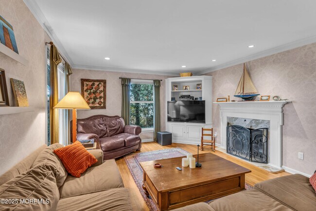 Foto del edificio - 2420 Cedar St