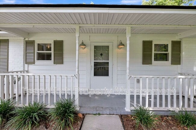 Building Photo - 2134 Vespers Dr