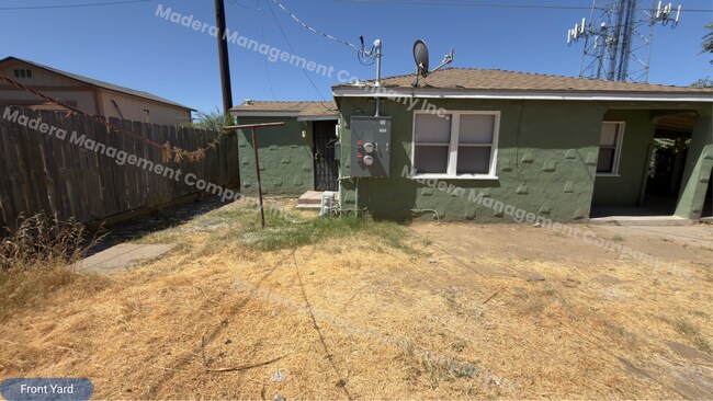 Foto del edificio - One Bedroom Back house- Available Now!