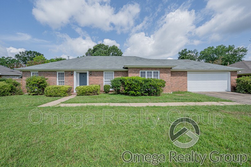 Primary Photo - 3531 Royal Carriage Dr