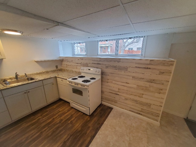 Foto del edificio - 421 Breckenridge St