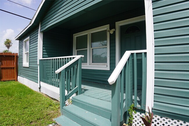 Foto del edificio - 6803 6th St