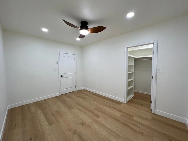 Foto del edificio - 5326 Hammill Rd