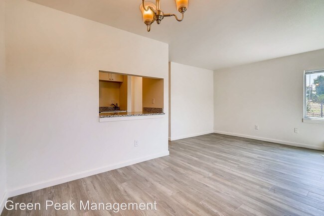 Foto del edificio - 1260-1270 Wolff St