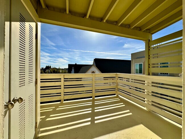 Foto del edificio - 817 Foothill Blvd