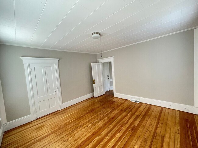 Foto del edificio - 336 Amherst St
