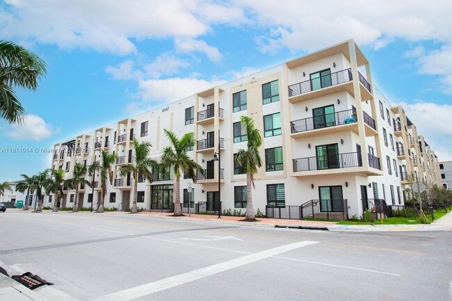 Foto del edificio - 8167 NW 41st St