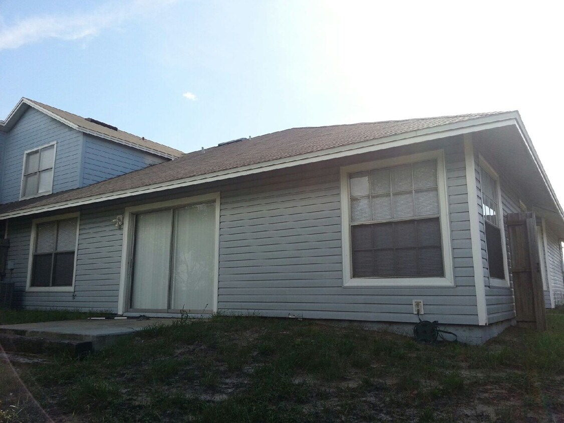 7519 Groveoak Dr, Orlando, FL 32810 Townhome Rentals in Orlando FL