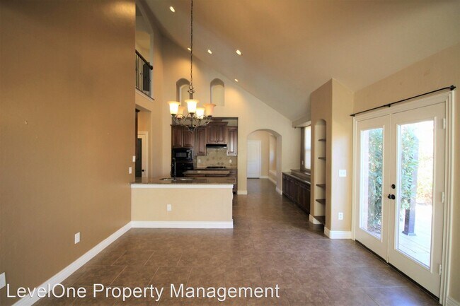 Foto del edificio - 4 br, 2.5 bath House - 15600 Blue Jay Drive