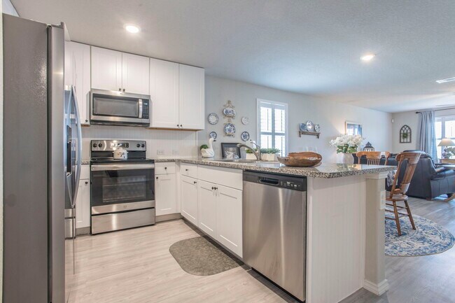 Foto del edificio - 2527 Pechora Pipit