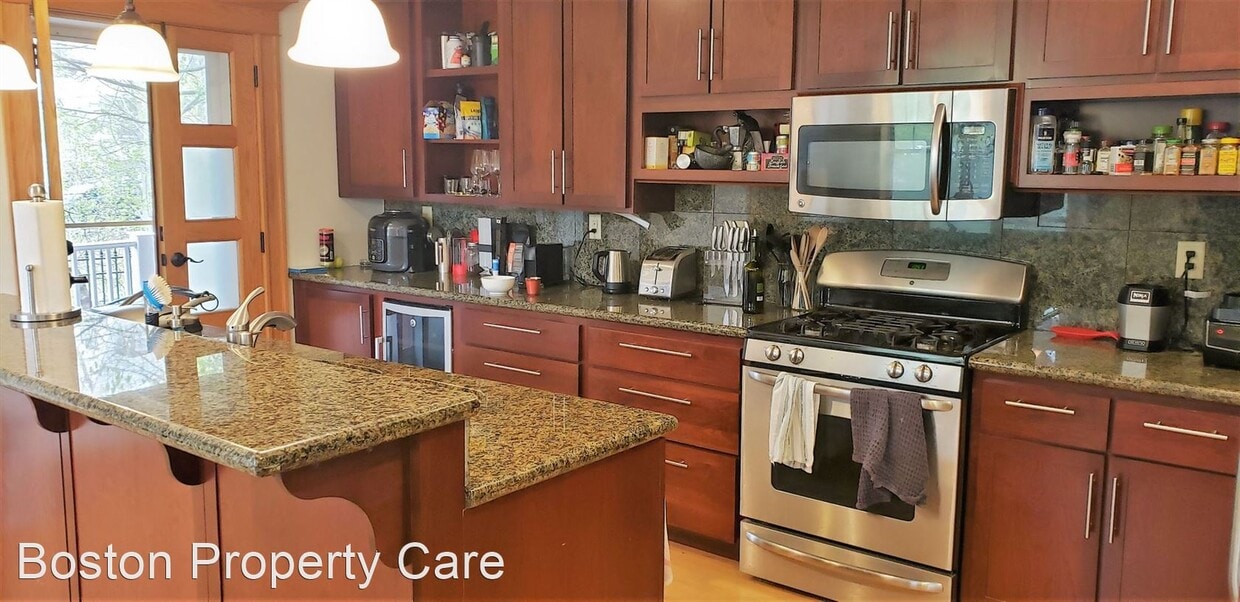 Foto principal - 4 br, 3.5 bath House - 145 Longwood Ave #4