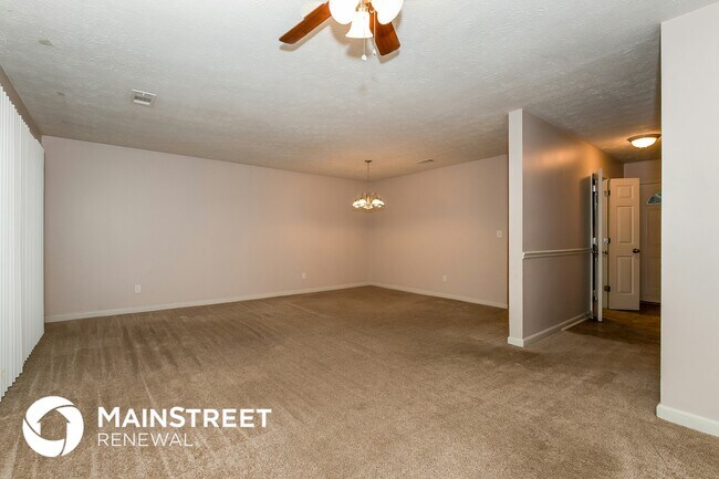 Building Photo - 271 River Chase Dr