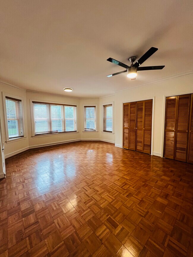 Sala de estar - 6937 S Merrill Ave