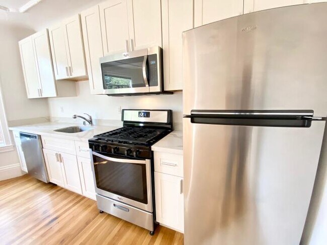 Foto del edificio - 3 bedroom in San Francisco CA 94108