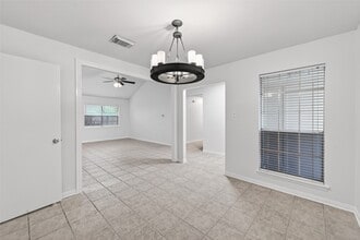 Building Photo - 12818 Westella Dr