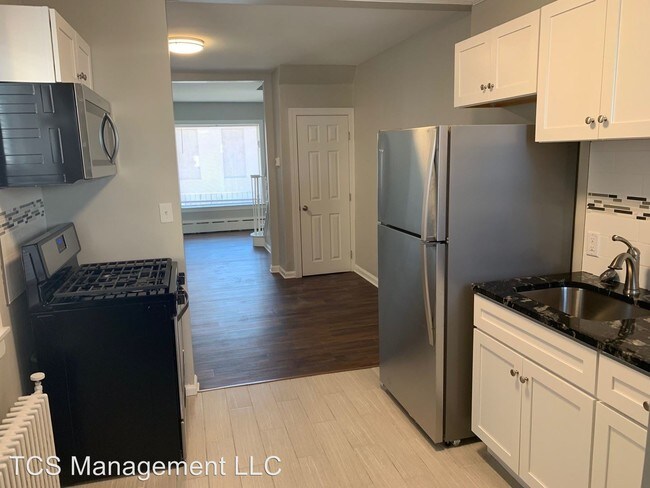 Foto del edificio - 3 br, 1 bath House - 2250 E. Monmouth St.