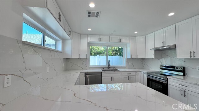 Foto del edificio - 2135 N Brighton St #101