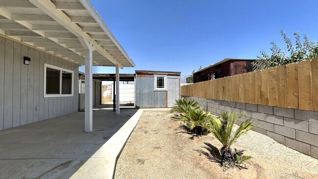 Foto del edificio - 1 Bedroom 1 Bath Detached Unit in Cherry Valley!