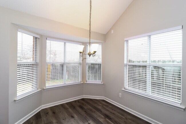 Building Photo - 9704 Java Cove
