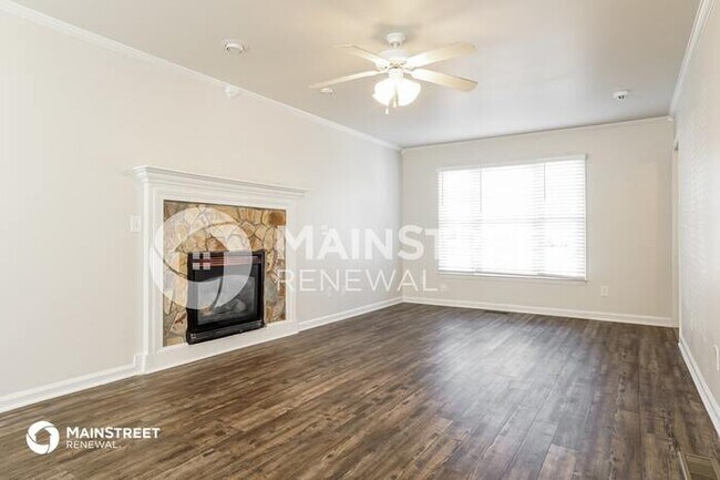 Foto del edificio - 3942 MAGNOLIA PLACE LN, Winston-Salem, NC ...