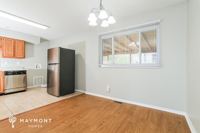Building Photo - 736 Marbea Dr