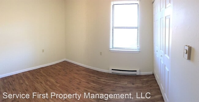 Building Photo - 912 N Walnut Ave